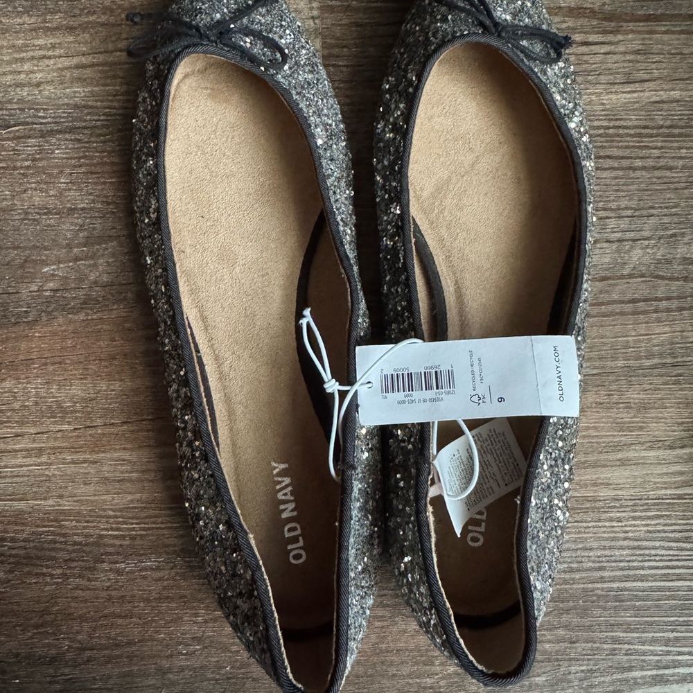 Old Navy Women's Sparkle Flats - Silver